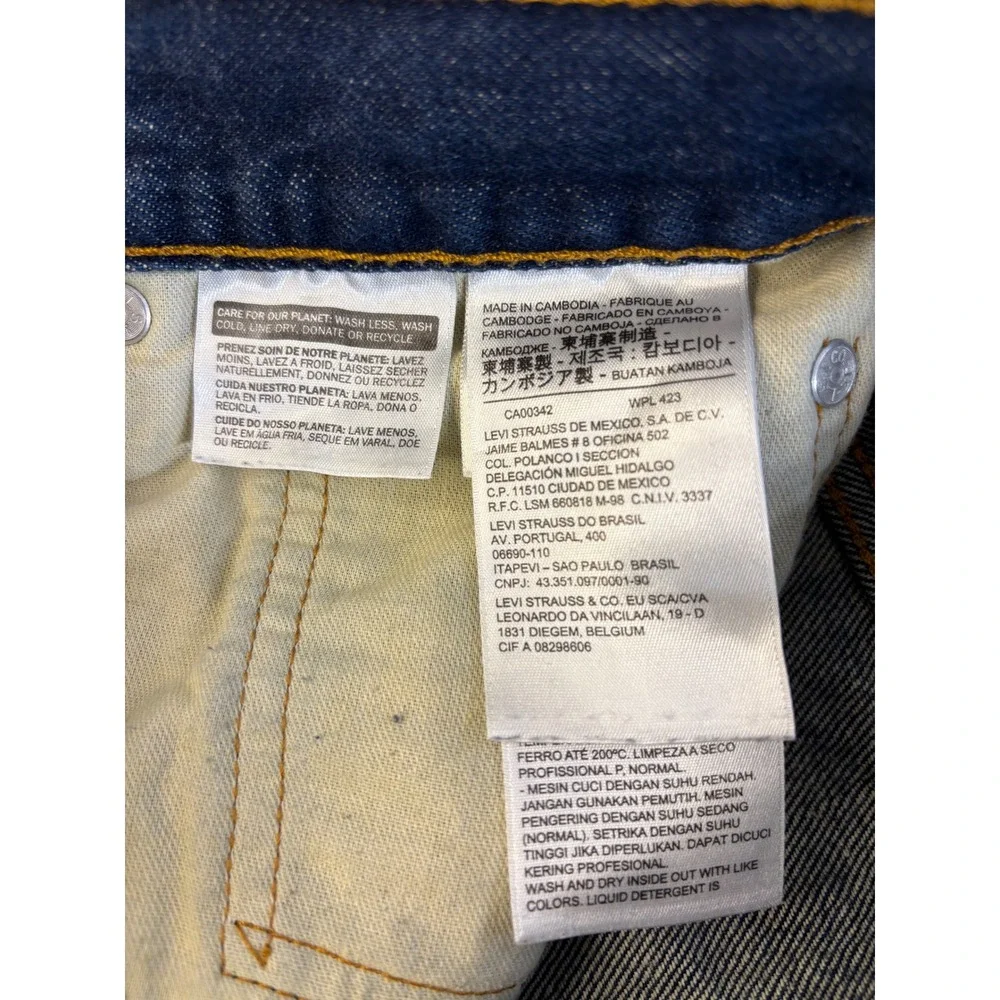 Levis Mens Denim Shorts Medium Wash Blue Cotton Relaxed Fit Size 32 35569-0174